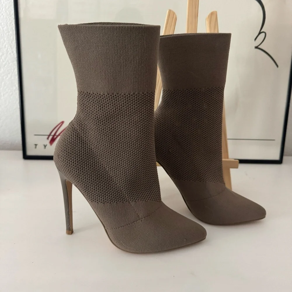 Steve Madden Century Women's Brown Tan Boots Size 6